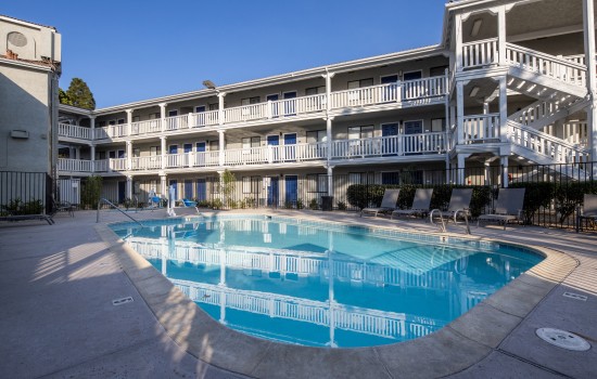 SureStay Fairfield - Pool